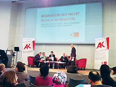 Mit dem „Migrantenindex“ werden ZuwandererInnen erstmals gezielt gefördert. Spezifische Probleme wie Sprach- oder Mathematikschwächen lassen sich durch die Kategorie des „Migranten“ aber nicht lösen.